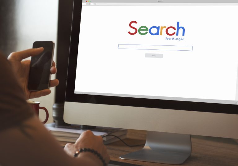 Desktop mit Search-Bar